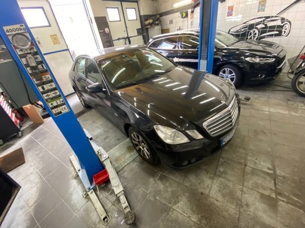 Белорусы арендовали под Варшавой бывшую автомойку и открыли СТО. Выгодно? Белорусы арендовали под Варшавой бывшую автомойку и открыли СТО. Выгодно?