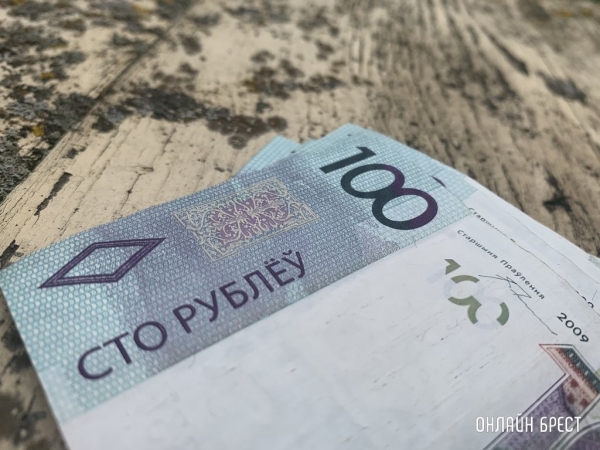 Можно ли отказаться от аванса и получать зарплату раз в месяц? Можно ли отказаться от аванса и получать зарплату раз в месяц?