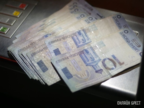 Высокооплачиваемые вакансии: кто может зарабатывать до 10 000 рублей в Беларуси? Высокооплачиваемые вакансии: кто может зарабатывать до 10 000 рублей в Беларуси?